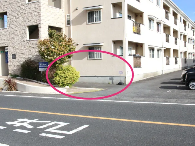 駐車場は2つありますが、奥の駐車場の方が停めやすいです